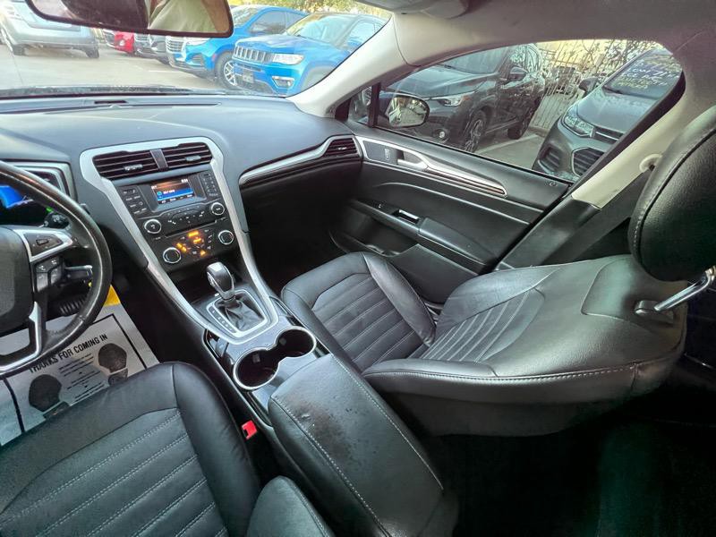 2014 Ford Fusion Image 20