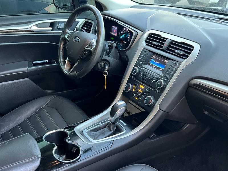 2014 Ford Fusion Image 22