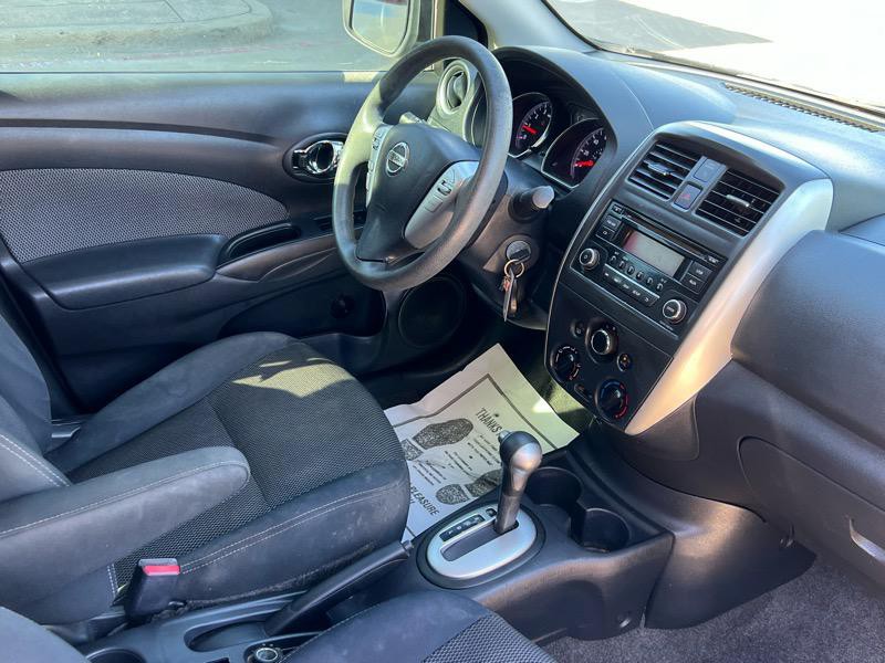 2016 Nissan Versa Image 21