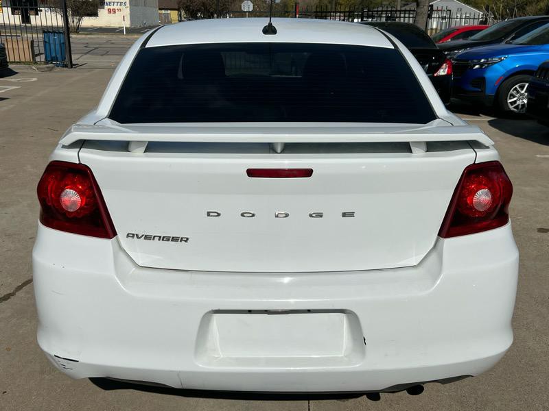 2014 Dodge Avenger Image 8
