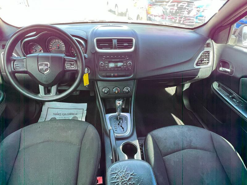 2014 Dodge Avenger Image 17