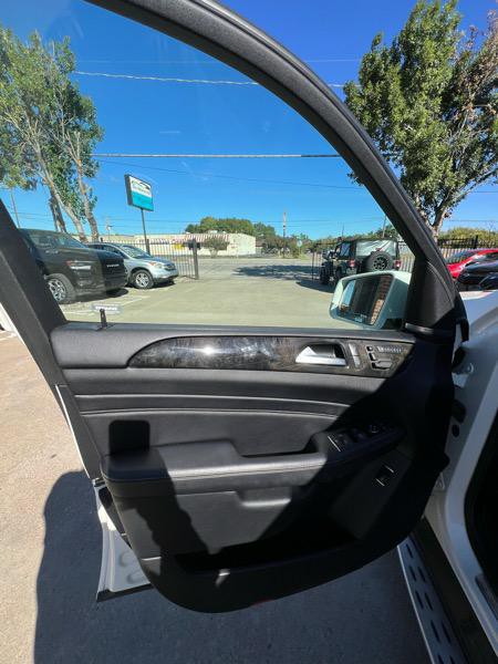 2013 Mercedes-Benz M-Class Image 14