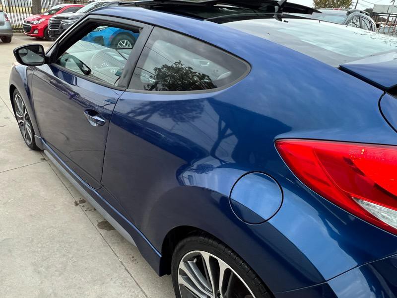 2016 Hyundai Veloster Image 5