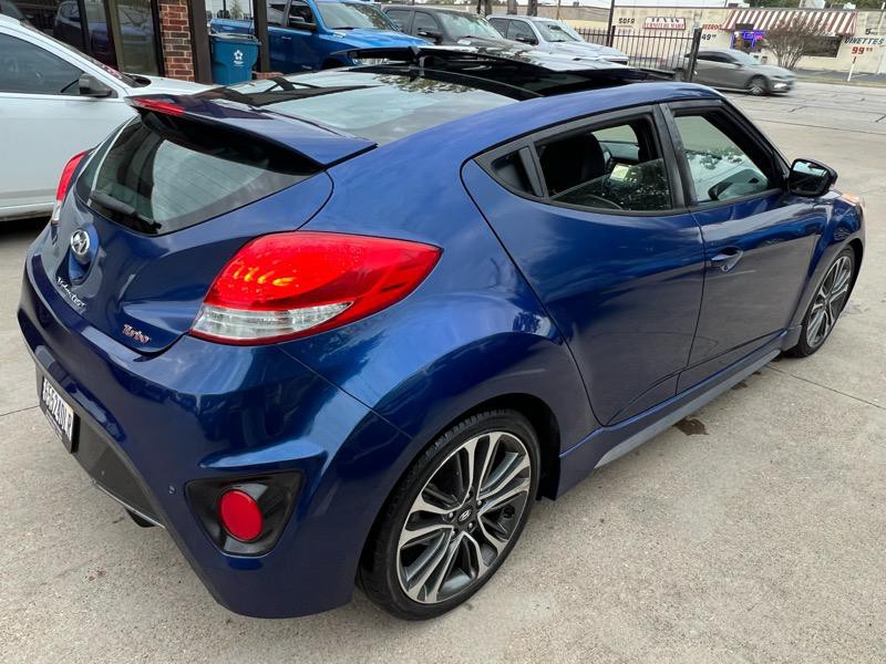 2016 Hyundai Veloster Image 10