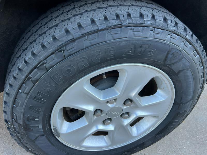 2016 Jeep Grand Cherokee Image 17