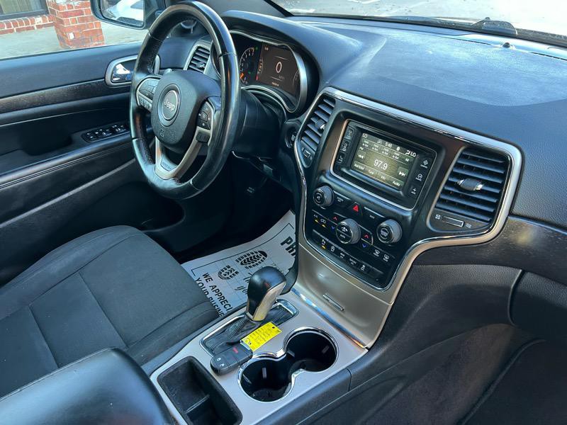 2016 Jeep Grand Cherokee Image 25