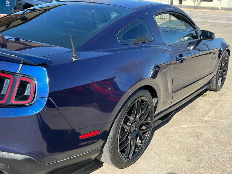 2011 Ford Mustang Image 8