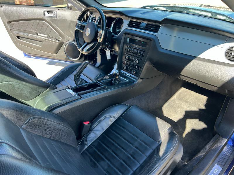 2011 Ford Mustang Image 20