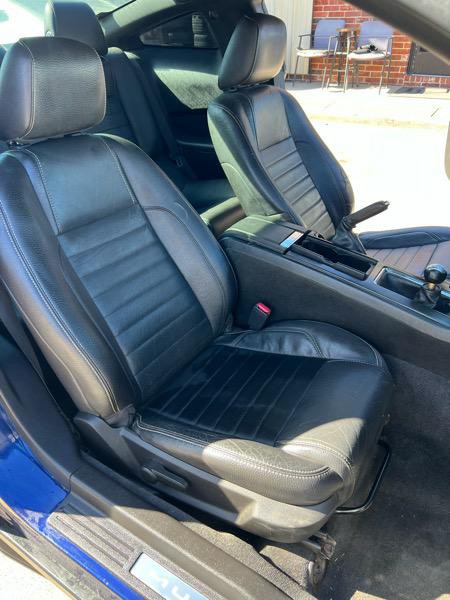 2011 Ford Mustang Image 24