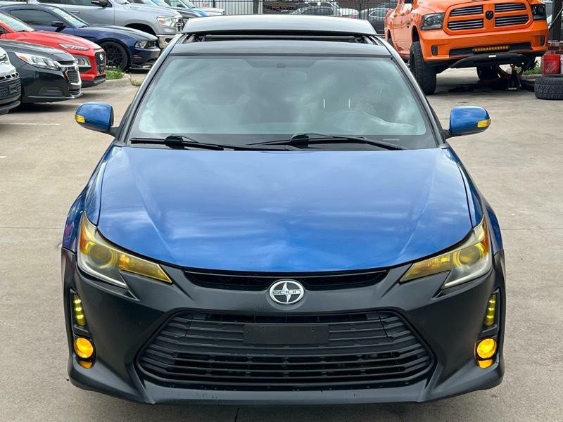 2015 Scion tC Image 2