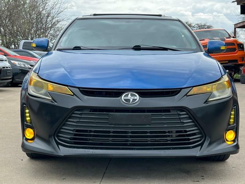 2015 Scion tC Image 3