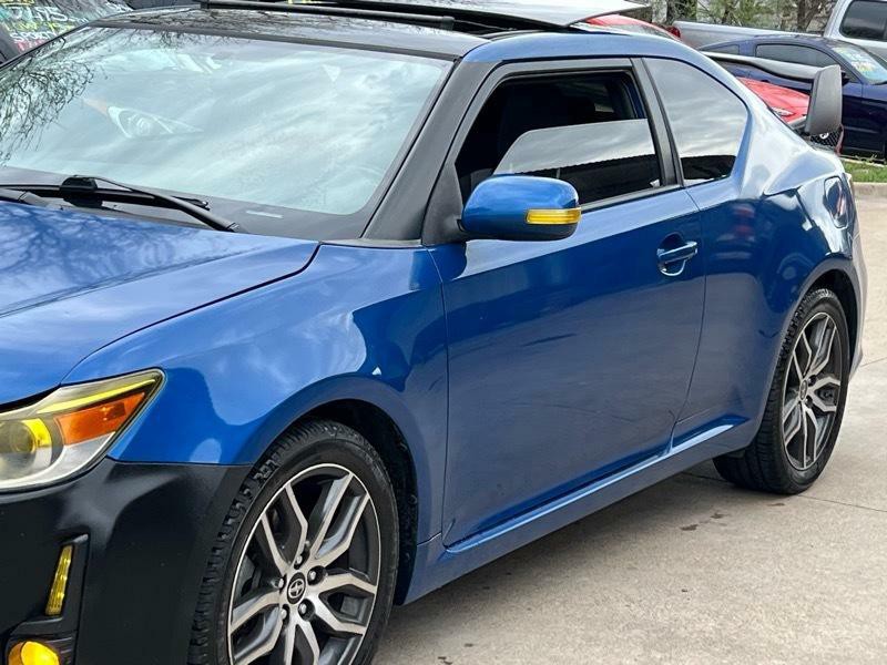 2015 Scion tC Image 5