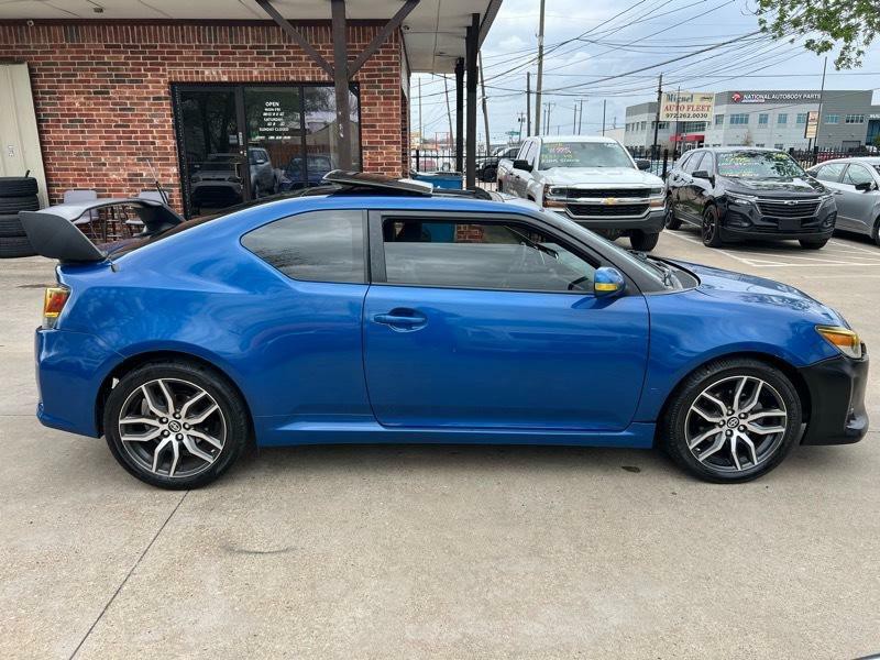 2015 Scion tC Image 9