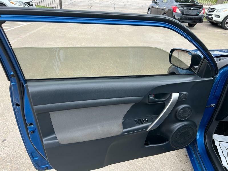 2015 Scion tC Image 12