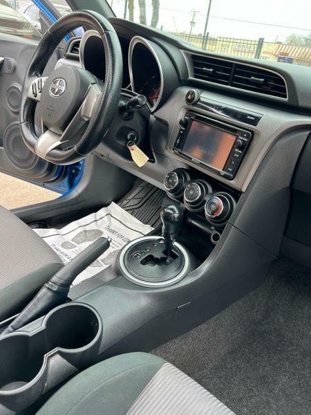 2015 Scion tC Image 23