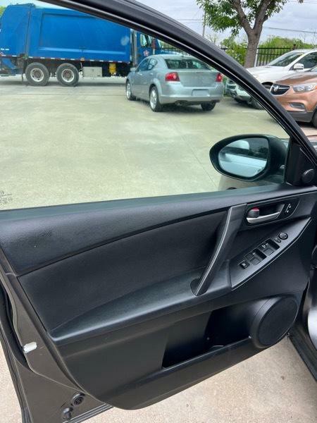 2013 Mazda Mazda3 Image 14