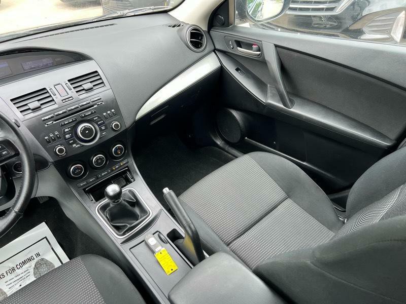 2013 Mazda Mazda3 Image 20