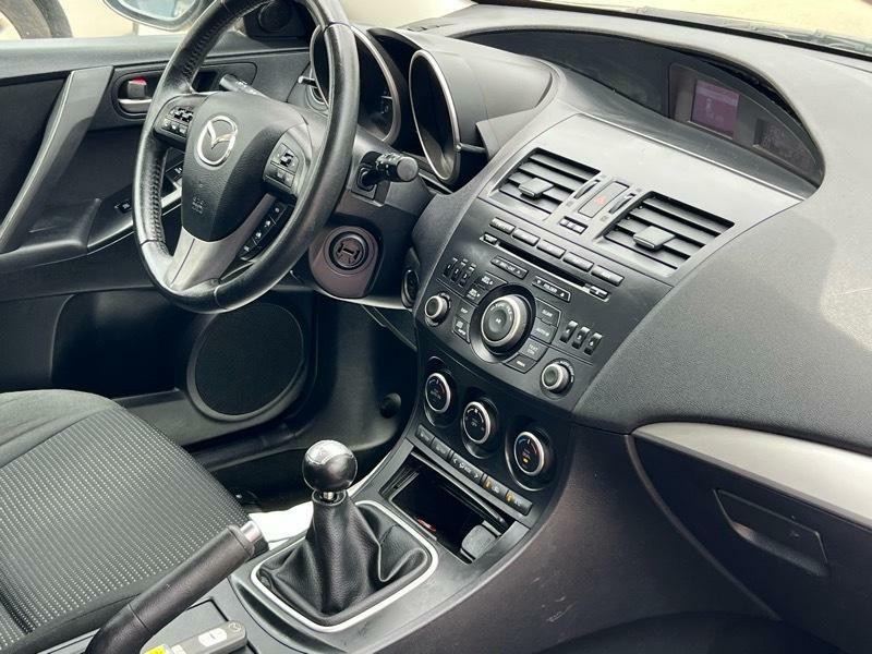 2013 Mazda Mazda3 Image 23