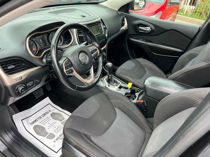 2015 Jeep Cherokee Image 13