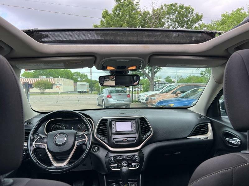 2015 Jeep Cherokee Image 17