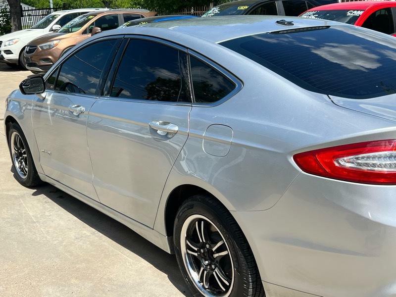 2015 Ford Fusion Image 8