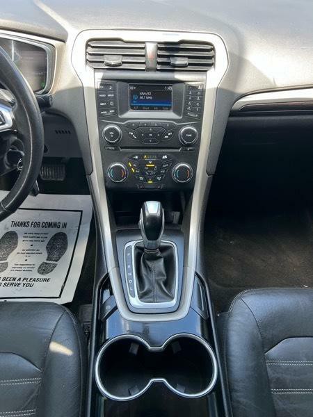 2015 Ford Fusion Image 17