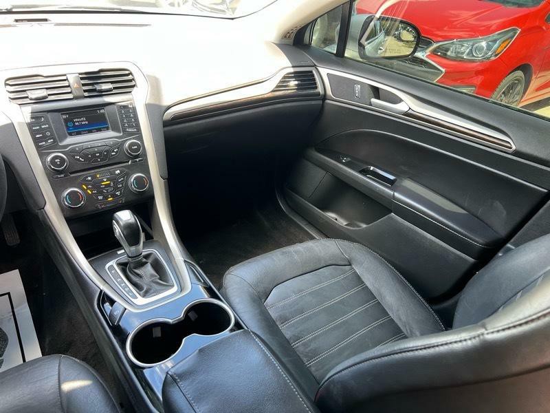 2015 Ford Fusion Image 21