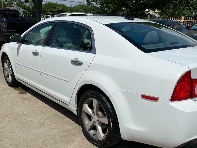 2012 Chevrolet Malibu Image 9