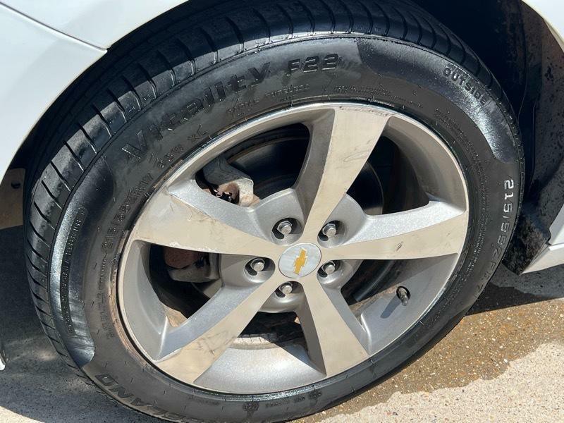 2012 Chevrolet Malibu Image 14