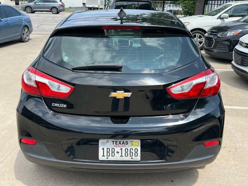 2019 Chevrolet Cruze Image 9