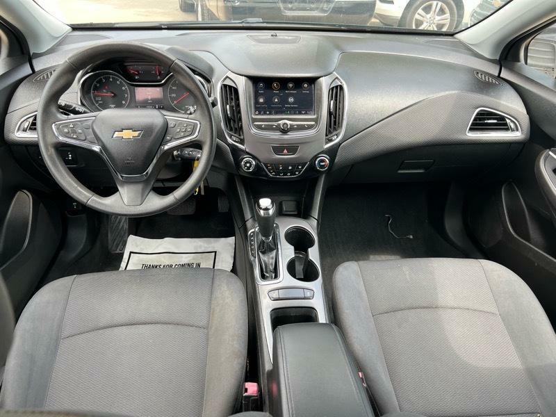 2019 Chevrolet Cruze Image 14