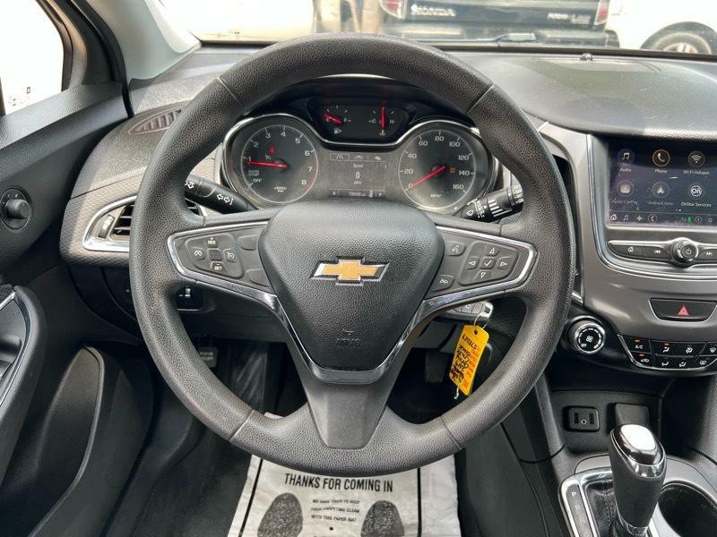2019 Chevrolet Cruze Image 18
