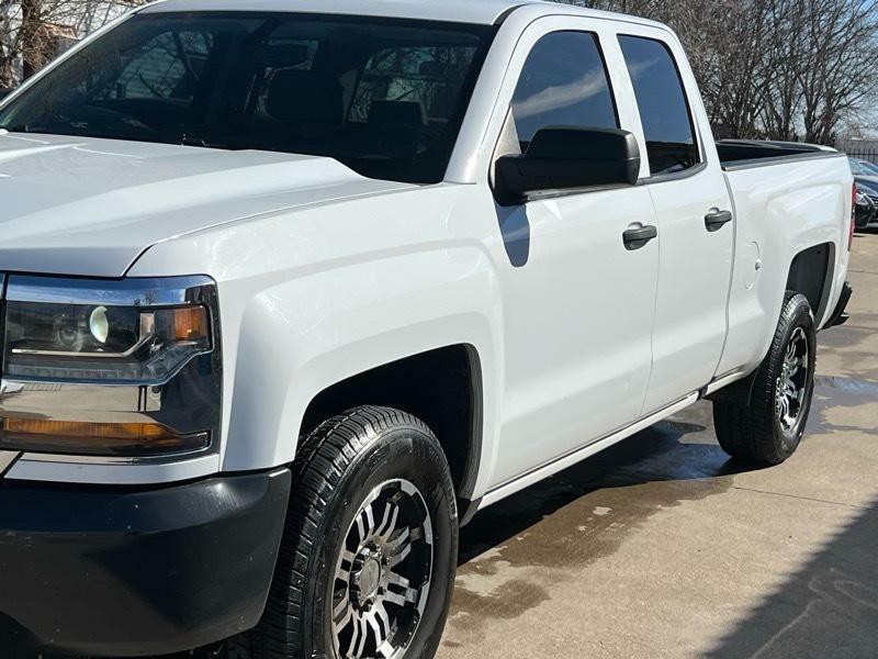 2018 Chevrolet Silverado 1500 Image 4