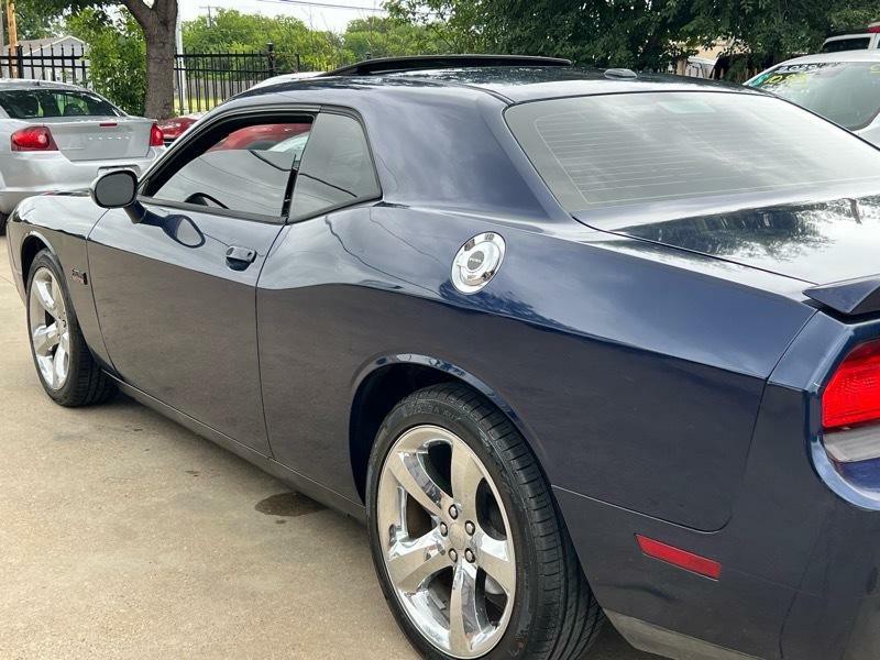 2013 Dodge Challenger Image 10