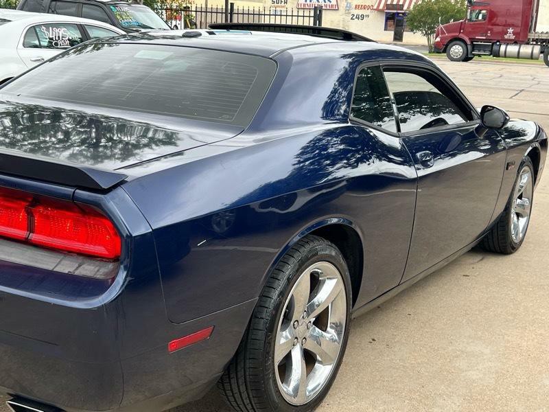 2013 Dodge Challenger Image 11