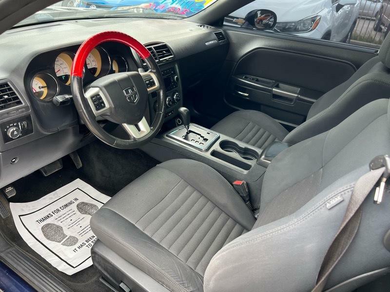 2013 Dodge Challenger Image 16