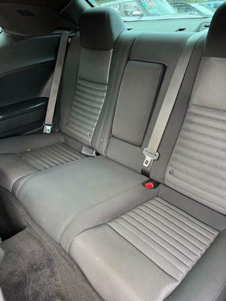 2013 Dodge Challenger Image 19