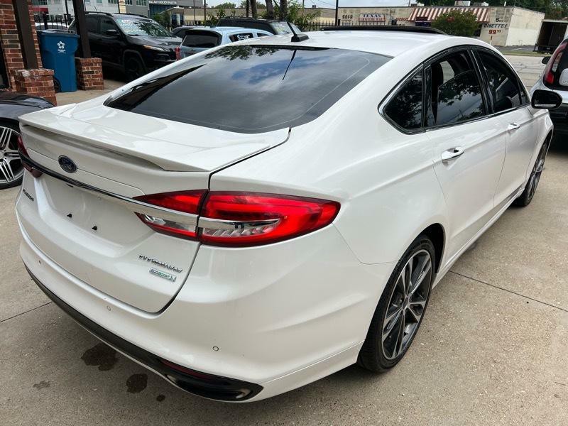 2017 Ford Fusion Image 9