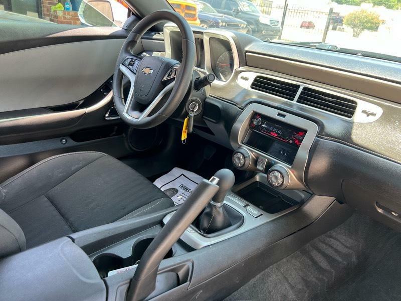 2015 Chevrolet Camaro Image 22