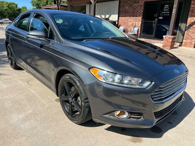 2016 Ford Fusion Image 10