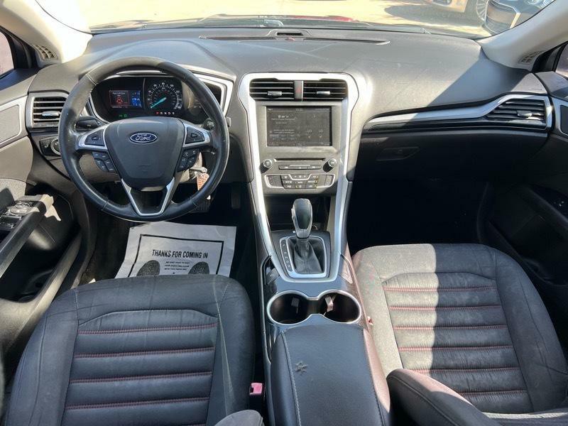 2016 Ford Fusion Image 18