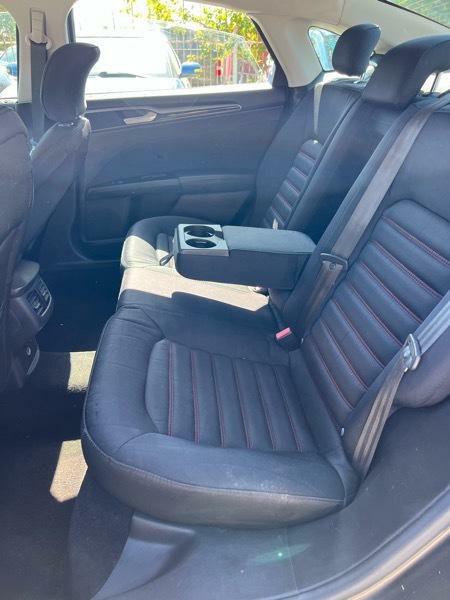 2016 Ford Fusion Image 20