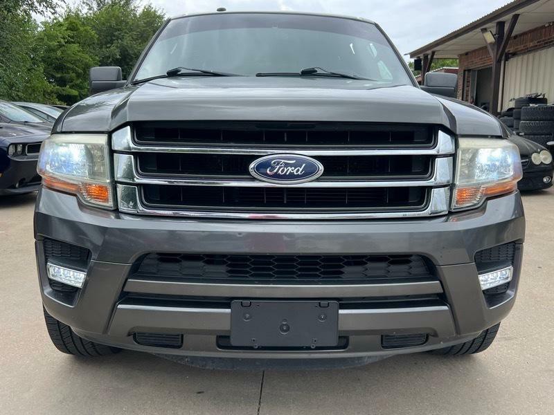 2016 Ford Expedition Image 2