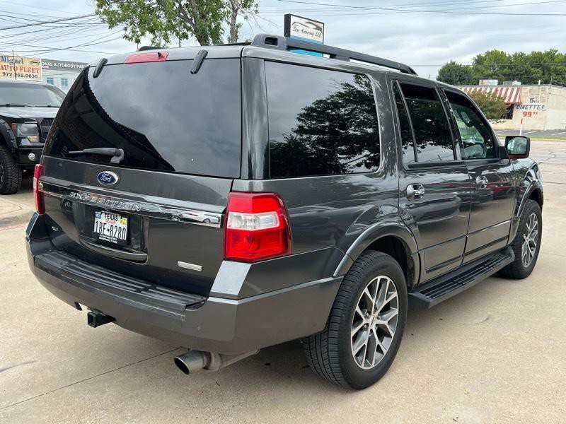 2016 Ford Expedition Image 9