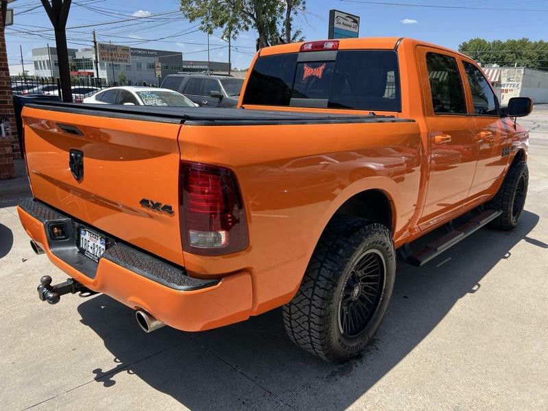 2015 RAM 1500 Image 9