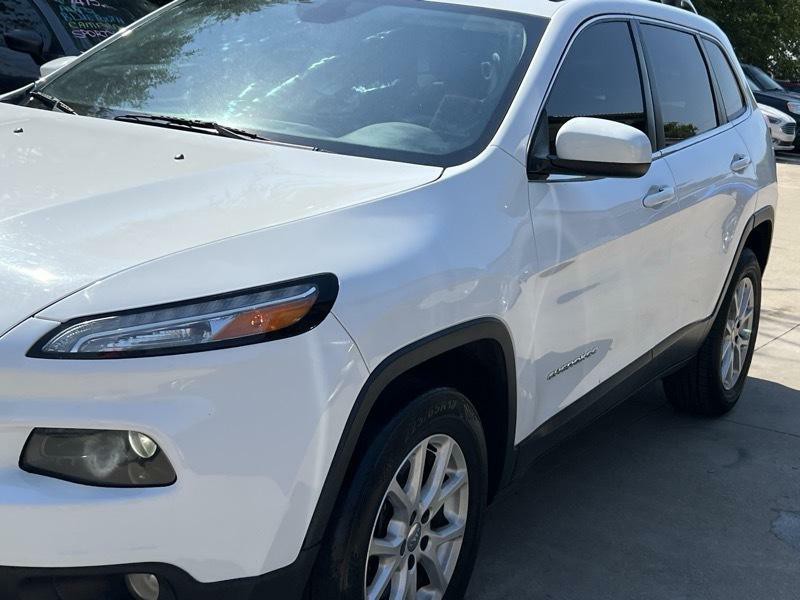 2018 Jeep Cherokee Image 4