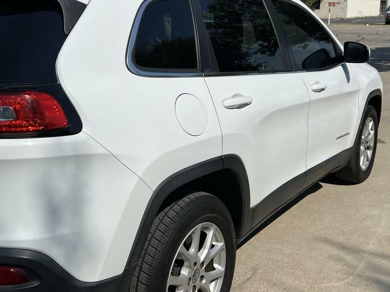 2018 Jeep Cherokee Image 8