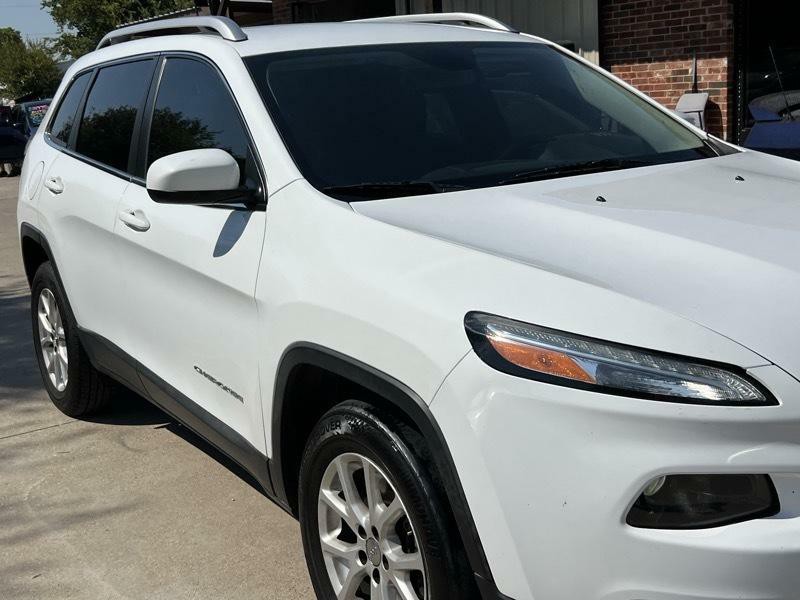 2018 Jeep Cherokee Image 11