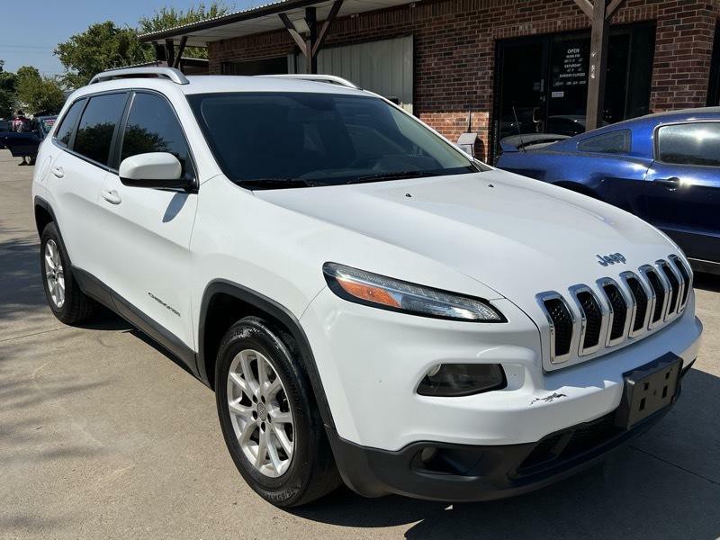 2018 Jeep Cherokee Image 12