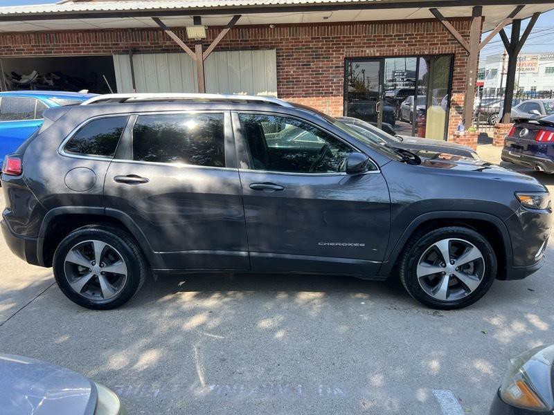 2020 Jeep Cherokee Image 9